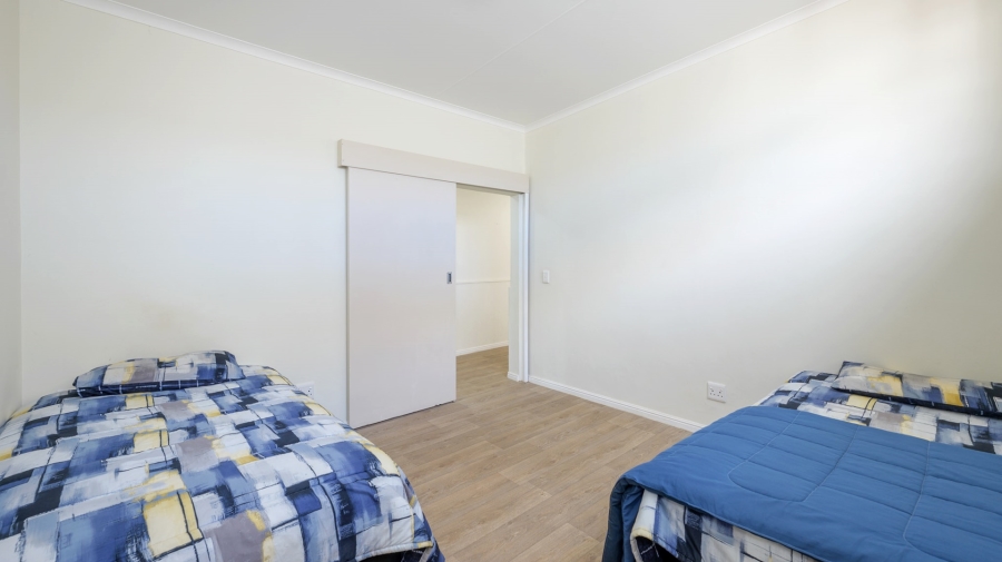 5 Bedroom Property for Sale in Bredasdorp Western Cape